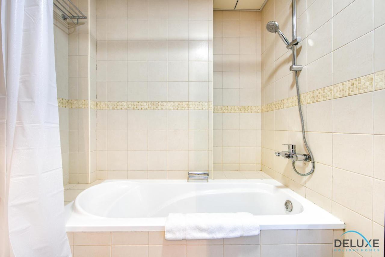 Overlooking Marina Canal 1Br Close To Mall, Promenade & Beach, Bay Central 1, Dubai Marina By Deluxe Holiday Homes מראה חיצוני תמונה