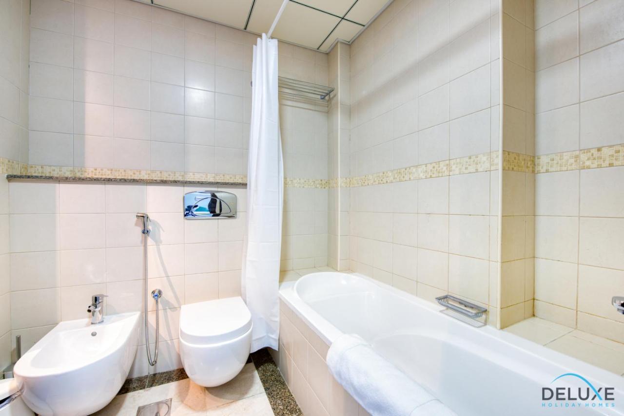Overlooking Marina Canal 1Br Close To Mall, Promenade & Beach, Bay Central 1, Dubai Marina By Deluxe Holiday Homes מראה חיצוני תמונה